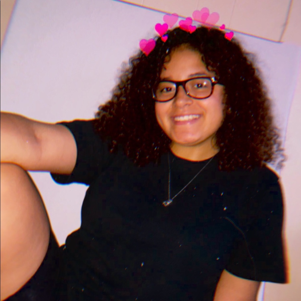 Meet your Posher, Kassandra